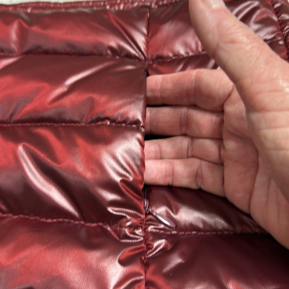 NAPAPIJRI Goose-down mini skirt SZ 8? 38 Eur
Burgundy puffer luxe warm kitschy - Picture 6 of 7